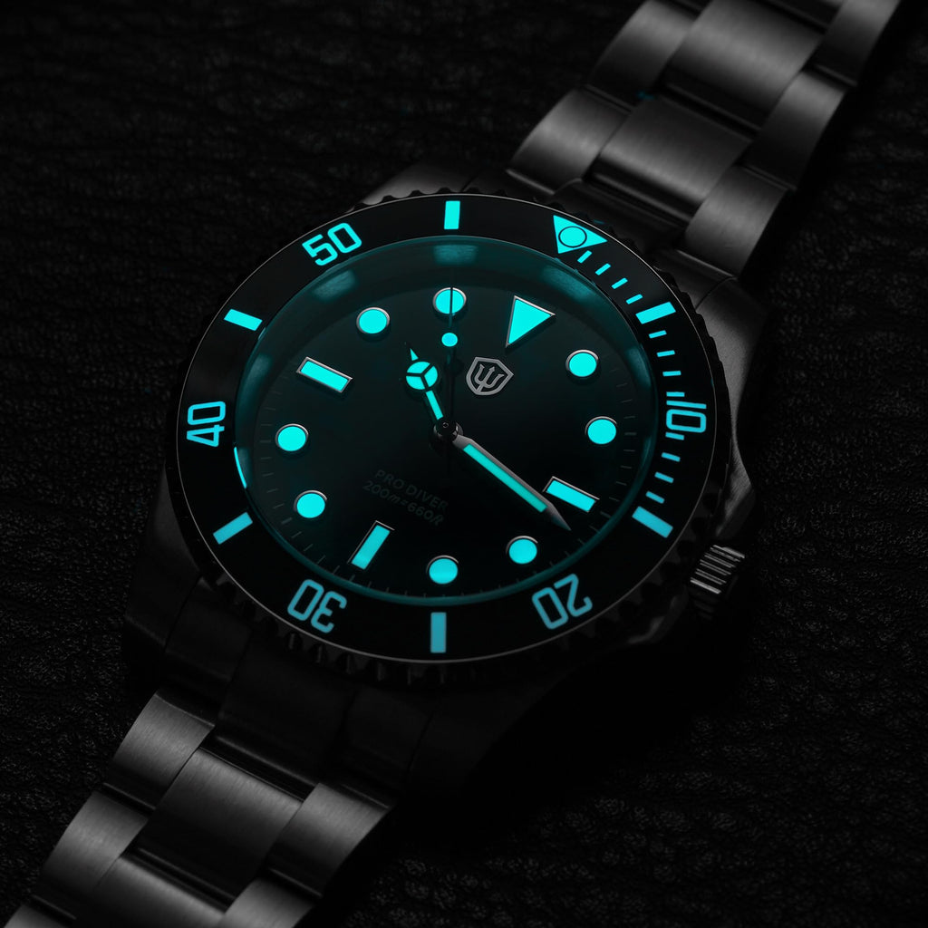 40mm Sapphire Crystal 200m Waterproof Quartz Diver Watch A979